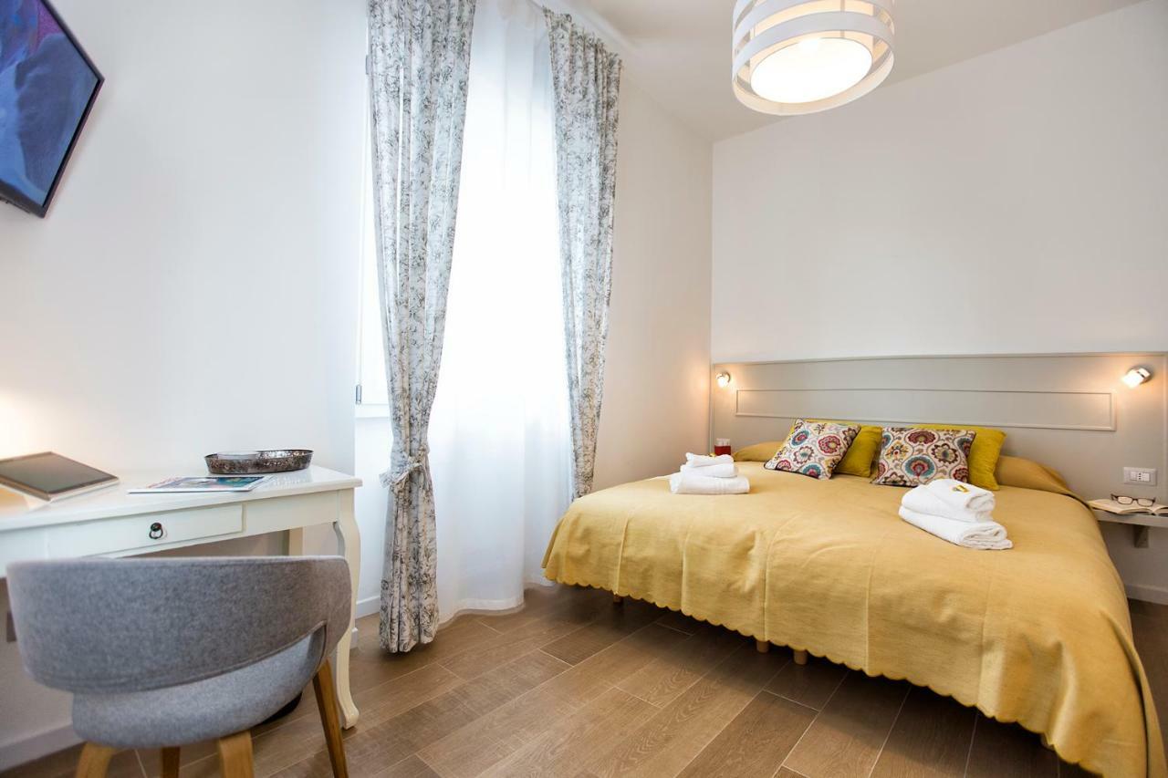 Jolie Julie Accomodation Сасари Екстериор снимка